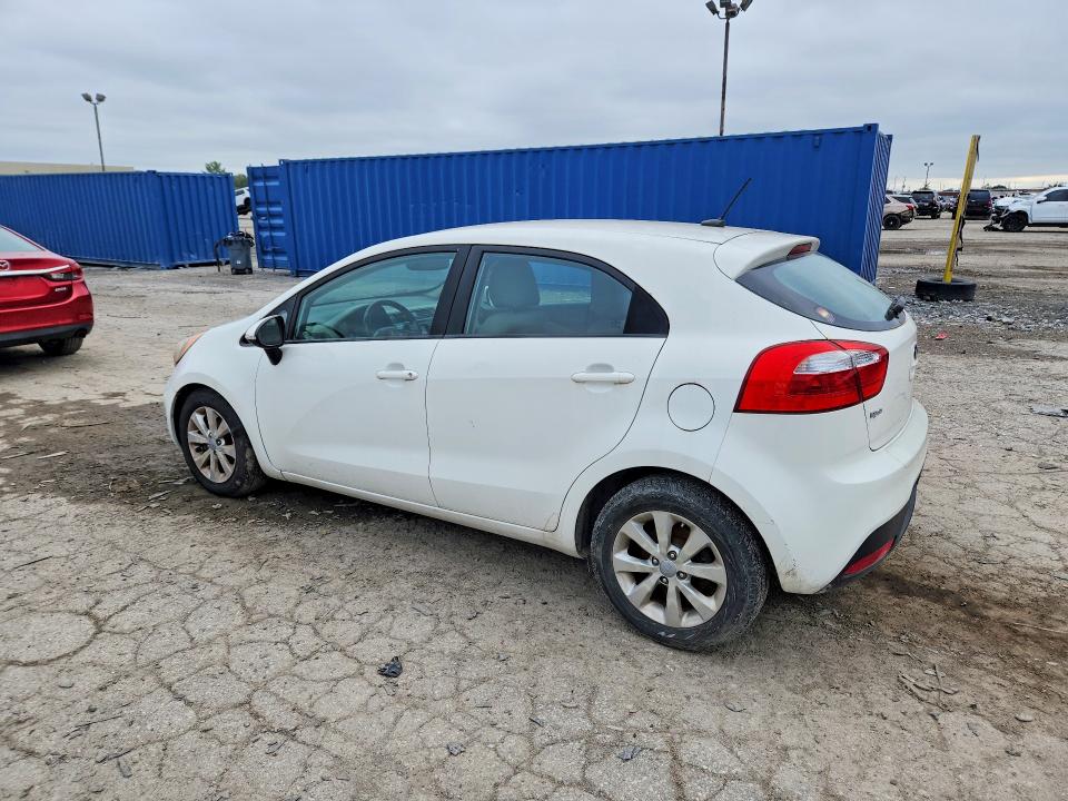 69713046 :رقم المزاد ، KNADN5A36F6435505 vin ، 2015 Kia Rio 5-door مزاد بيع