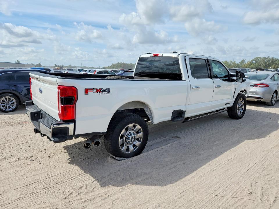 71367396 :رقم المزاد ، 1FT8W3BT7REF04989 vin ، 2024 Ford F350 مزاد بيع