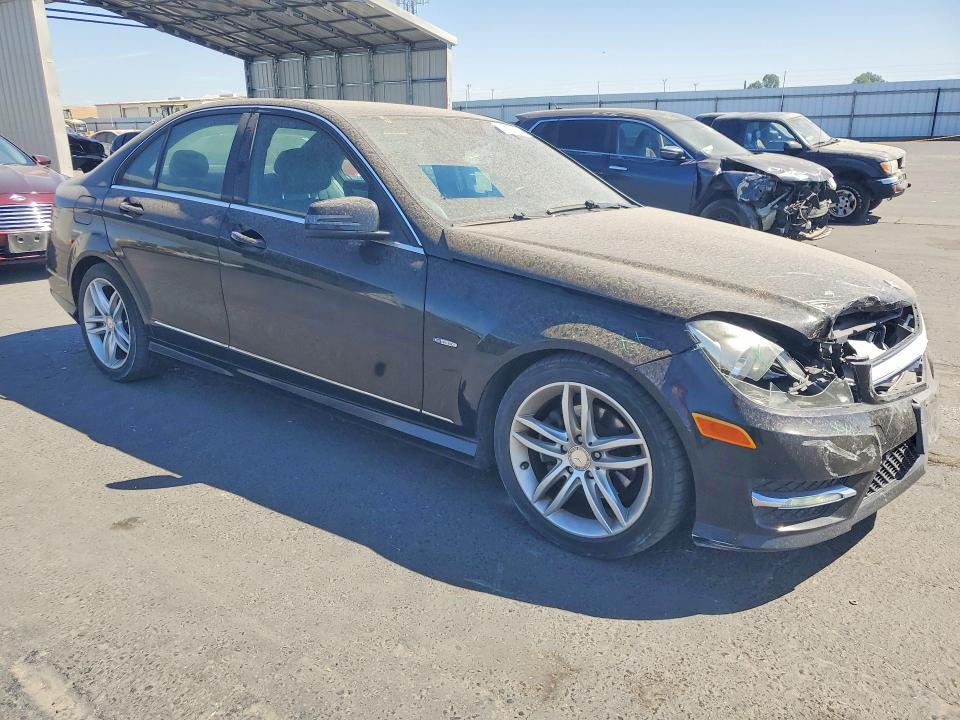 67487326 :رقم المزاد ، WDDGF4HB5CR233128 vin ، 2012 Mercedes-benz C مزاد بيع