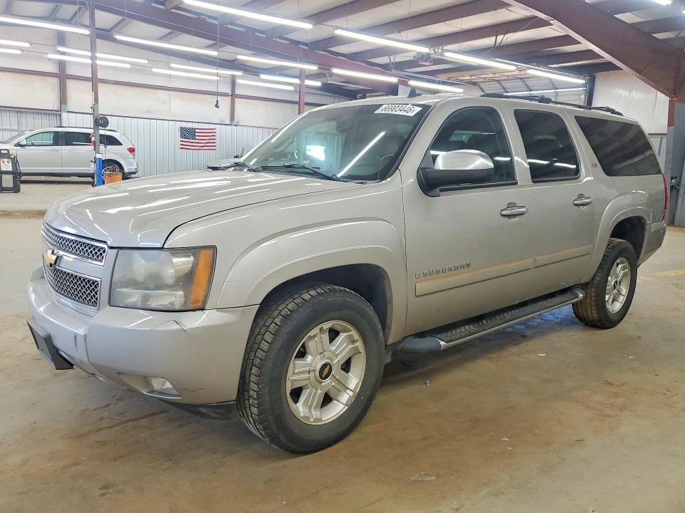 2008 Chevrolet Suburban მანქანა იყიდება აუქციონზე, vin: 3GNFK16328G131733, აუქციონის ნომერი: 66903446