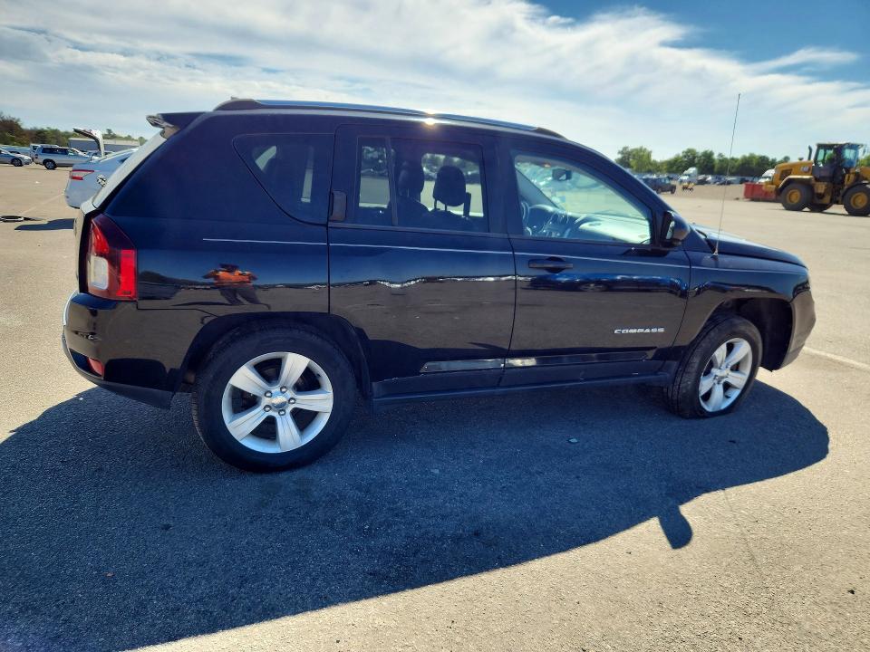 68354786 :رقم المزاد ، 1C4NJDEB5FD215184 vin ، 2015 Jeep Compass مزاد بيع