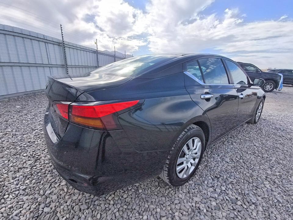 69174086 :رقم المزاد ، 1N4BL4BV2PN340799 vin ، 2023 Nissan Altima مزاد بيع