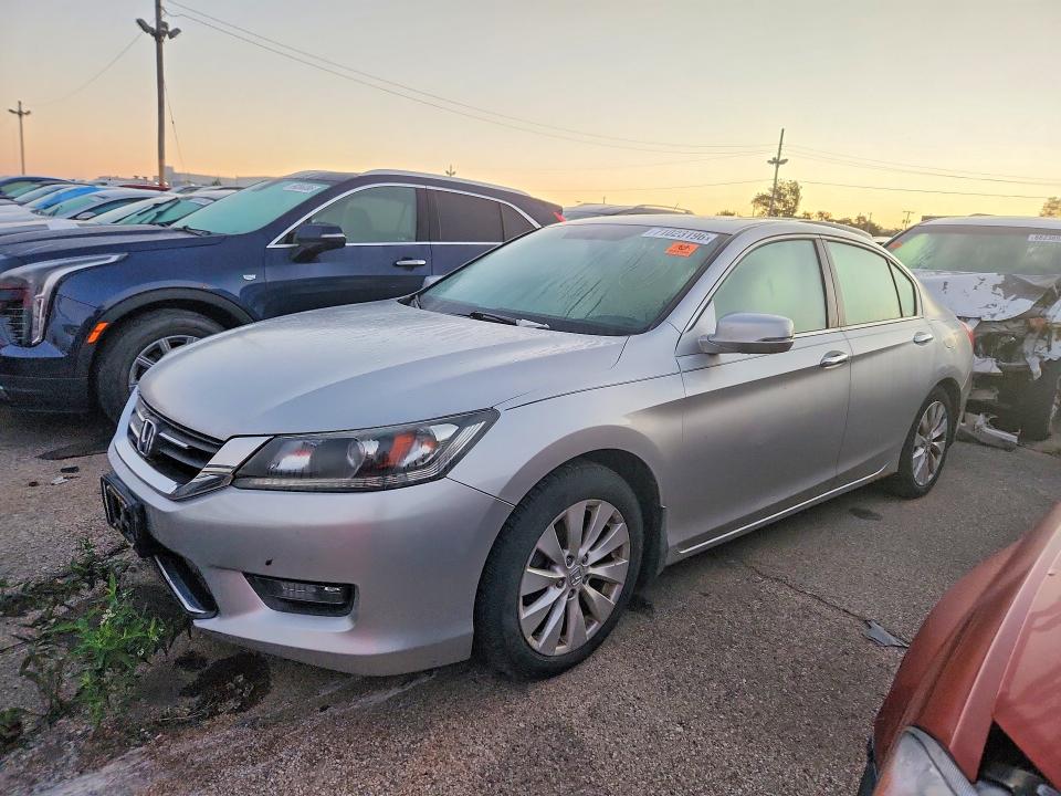 2014 Honda Accord მანქანა იყიდება აუქციონზე, vin: 1HGCR2F79EA246356, აუქციონის ნომერი: 71023196