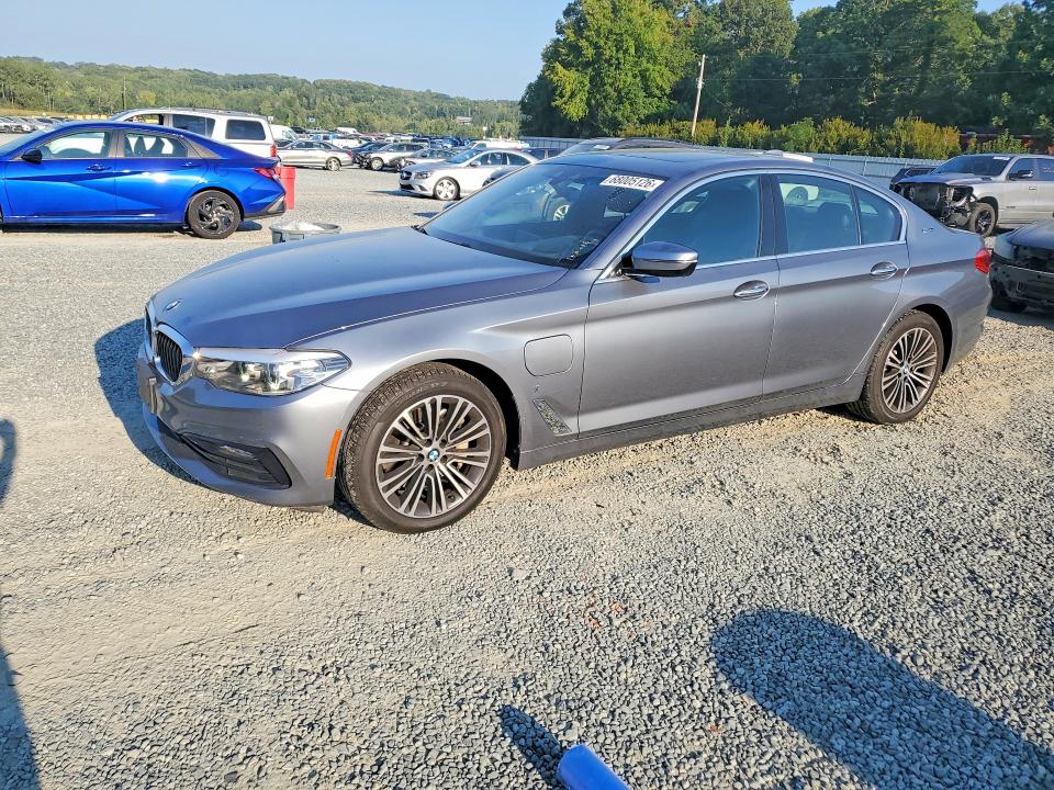 68005126 :رقم المزاد ، WBAJA9C51JB252209 vin ، 2018 Bmw 530e مزاد بيع