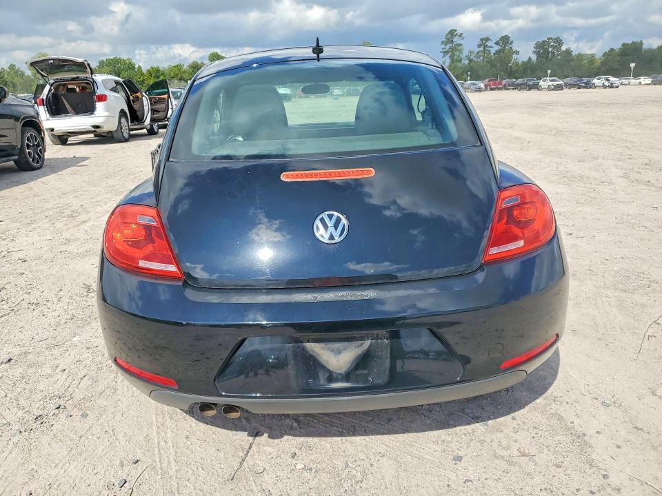 68562176 :رقم المزاد ، 3VWFP7AT0DM659350 vin ، 2013 Volkswagen Beetle مزاد بيع