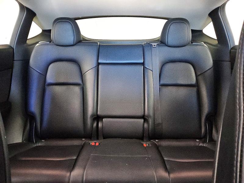 64496186 :رقم المزاد ، 5YJYGDEE8MF123823 vin ، 2021 Tesla Model Y مزاد بيع