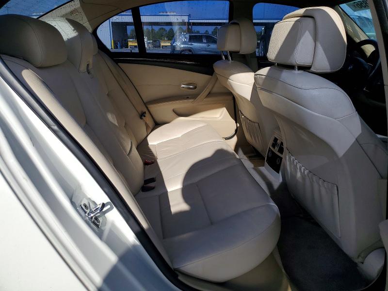 67237856 :رقم المزاد ، WBANV1C50AC156847 vin ، 2010 Bmw 528 مزاد بيع