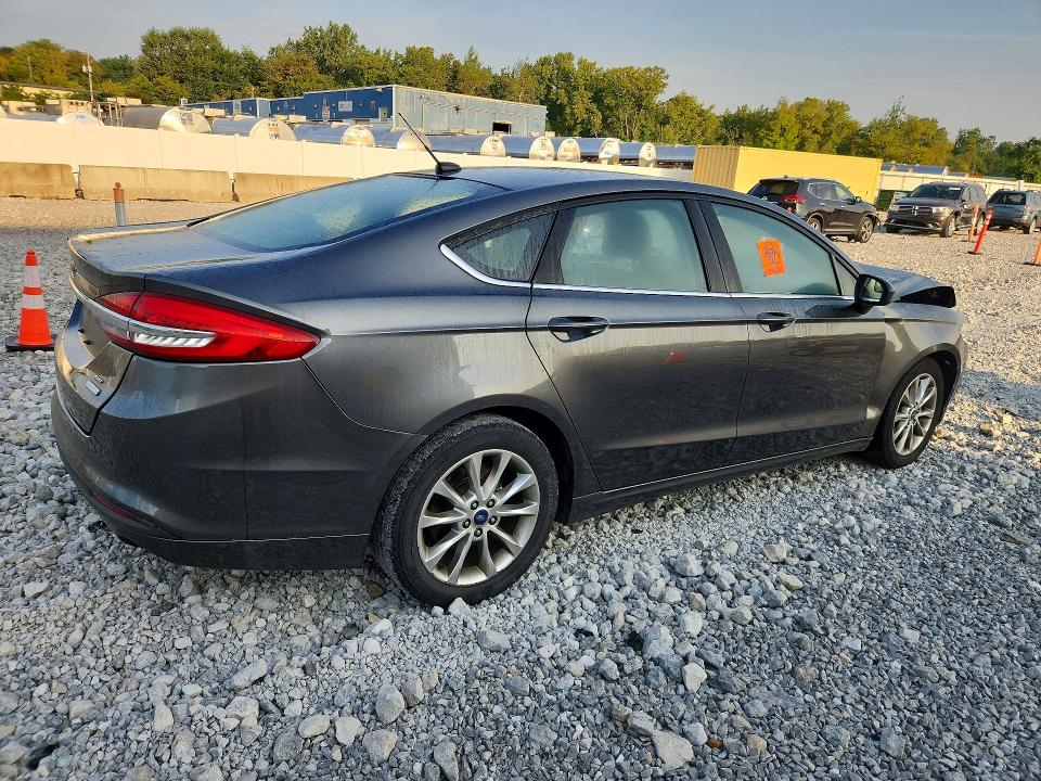 2017 Ford Fusion მანქანა იყიდება აუქციონზე, vin: 3FA6P0HD0HR282770, აუქციონის ნომერი: 67429016