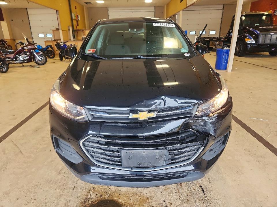 66116826 :رقم المزاد ، 3GNCJKSB9HL184414 vin ، 2017 Chevrolet Trax مزاد بيع