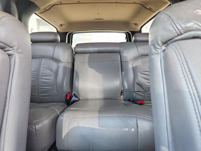 66533676 :رقم المزاد ، 3GNFK16Z02G353800 vin ، 2002 Chevrolet Suburban مزاد بيع