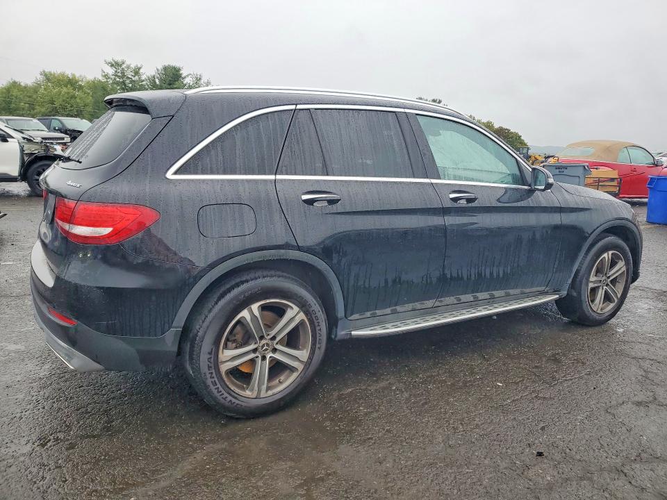 70417036 :رقم المزاد ، WDC0G4KB9HF207524 vin ، 2017 Mercedes-benz Glc مزاد بيع