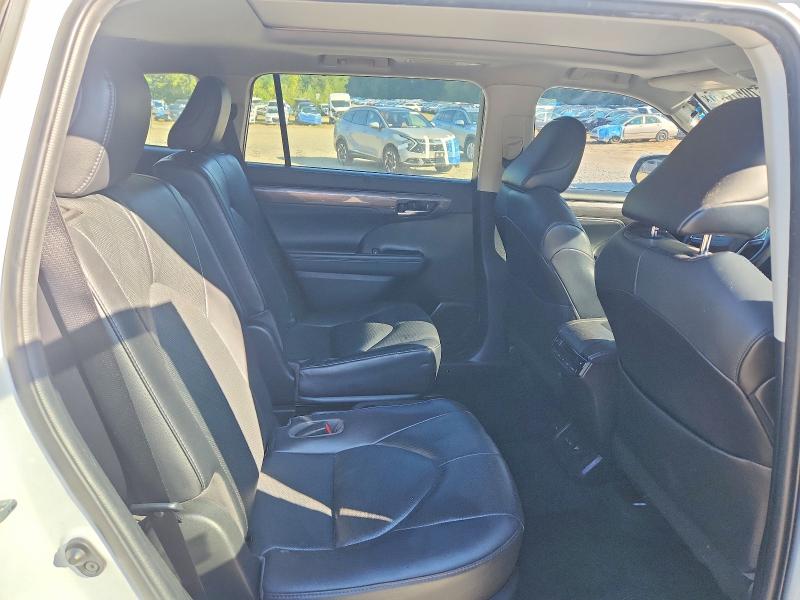 Продаж на аукціоні авто 2022 Toyota Highlander, vin: 5TDFZRBH7NS200255, номер лоту: 67057076