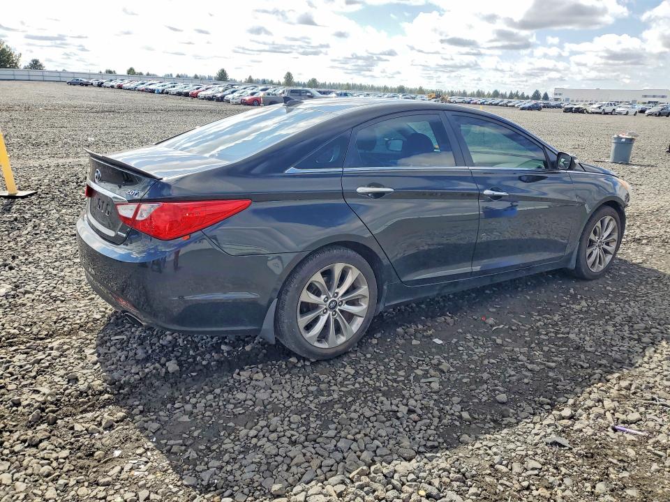 69015416 :رقم المزاد ، 5NPEC4AB3CH411131 vin ، 2012 Hyundai Sonata مزاد بيع