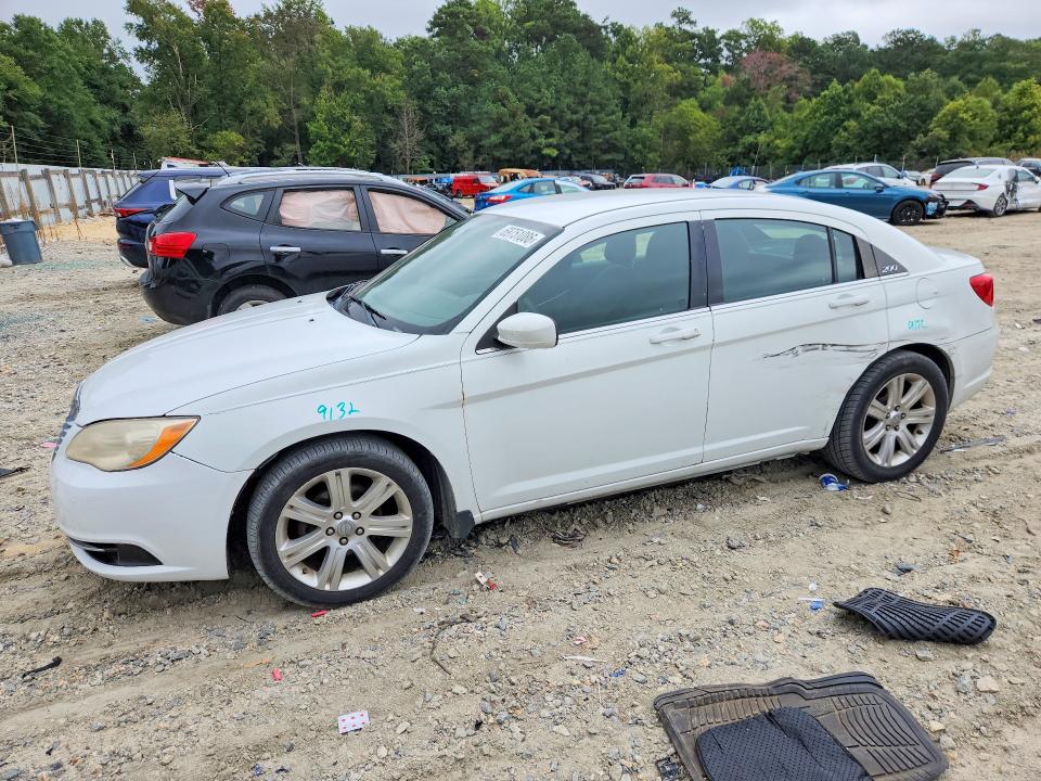 2012 Chrysler 200 მანქანა იყიდება აუქციონზე, vin: 1C3CCBAB1CN295296, აუქციონის ნომერი: 69751086