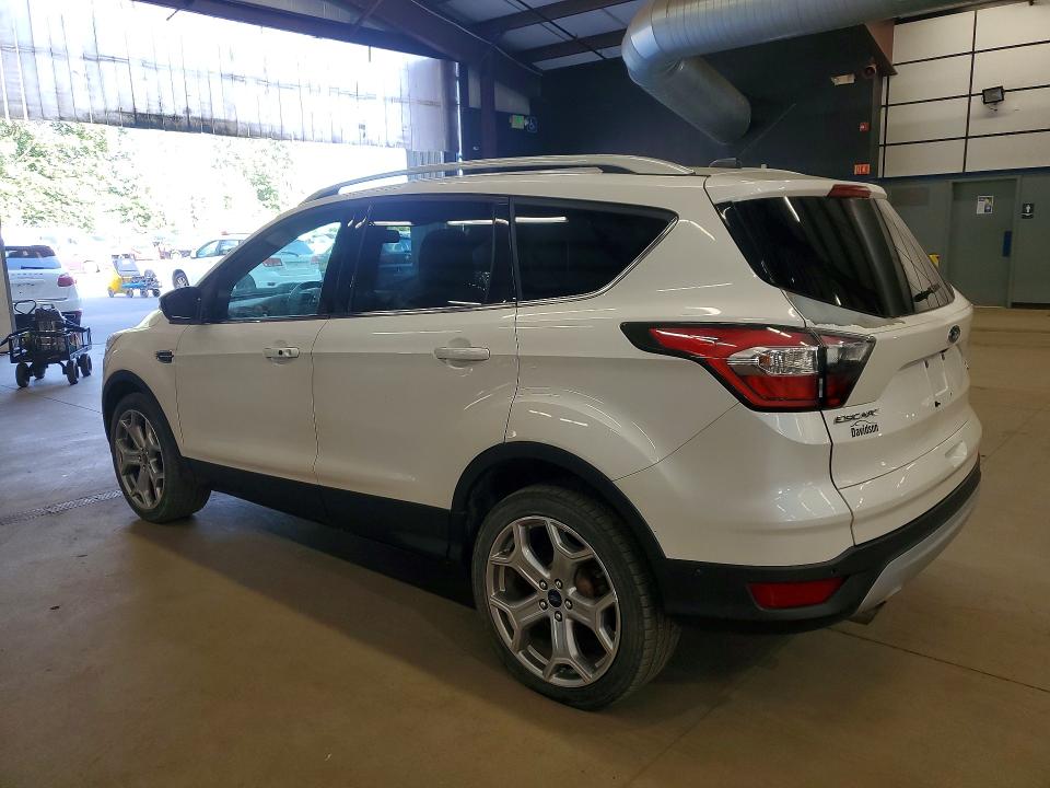 2017 Ford Escape მანქანა იყიდება აუქციონზე, vin: 1FMCU9JD8HUA35439, აუქციონის ნომერი: 69216776