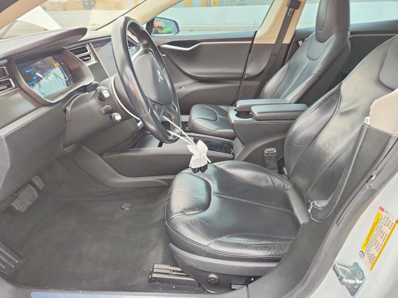 63731346 :رقم المزاد ، 5YJSA1H15EFP65027 vin ، 2014 Tesla Model S مزاد بيع