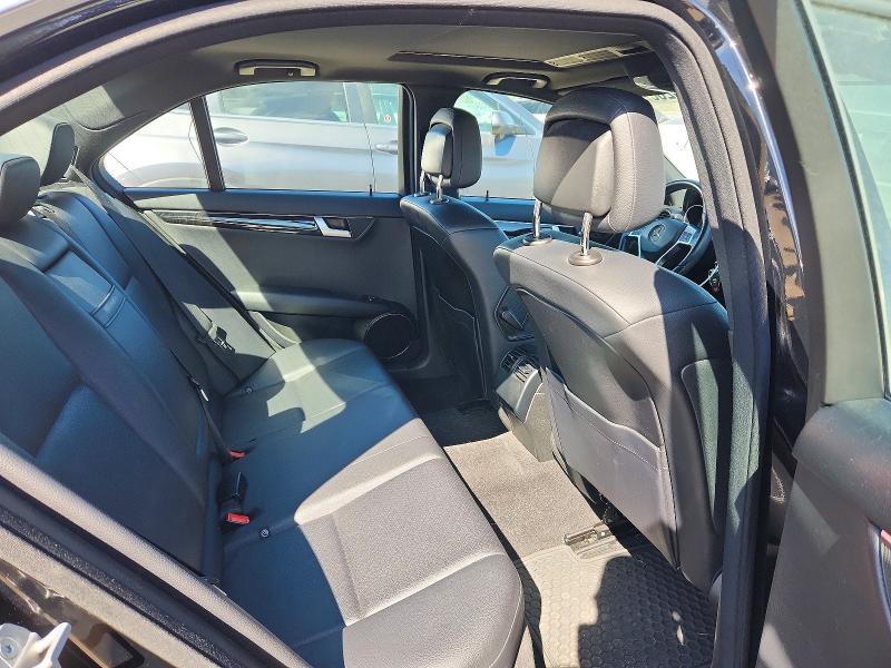 68826826 :رقم المزاد ، WDDGF8AB6DA744218 vin ، 2013 Mercedes-benz C مزاد بيع