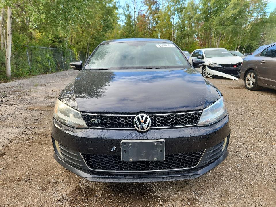 68607836 :رقم المزاد ، 3VW4S7AJXDM454381 vin ، 2013 Volkswagen Jetta مزاد بيع