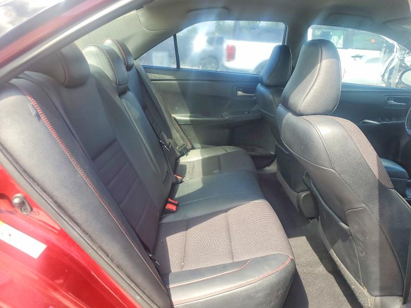 70514286 :رقم المزاد ، 4T1BF1FK4HU730824 vin ، 2017 Toyota Camry مزاد بيع