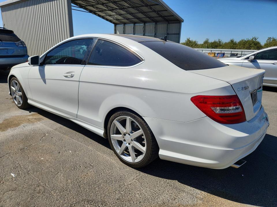 Продаж на аукціоні авто 2013 Mercedes-benz C, vin: WDDGJ4HBXDF949833        , номер лоту: 68605926