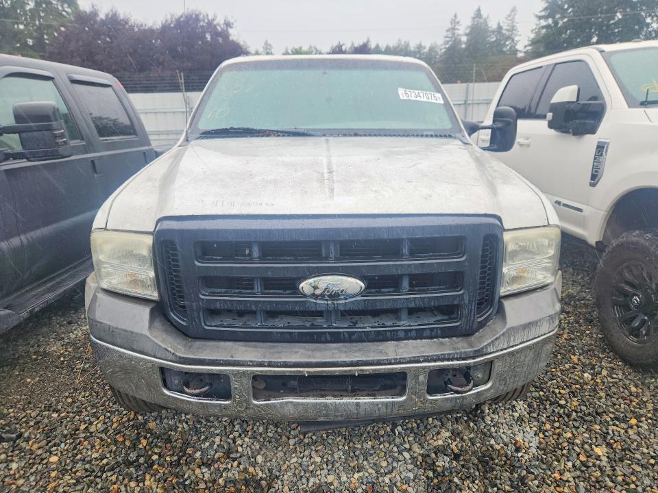 67347076 :رقم المزاد ، 1FDAF56P56EA46404 vin ، 2006 Ford F550 مزاد بيع