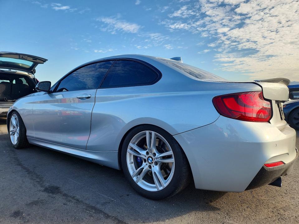 66861766 :رقم المزاد ، WBA1J7C54GV360285 vin ، 2016 Bmw M235i مزاد بيع