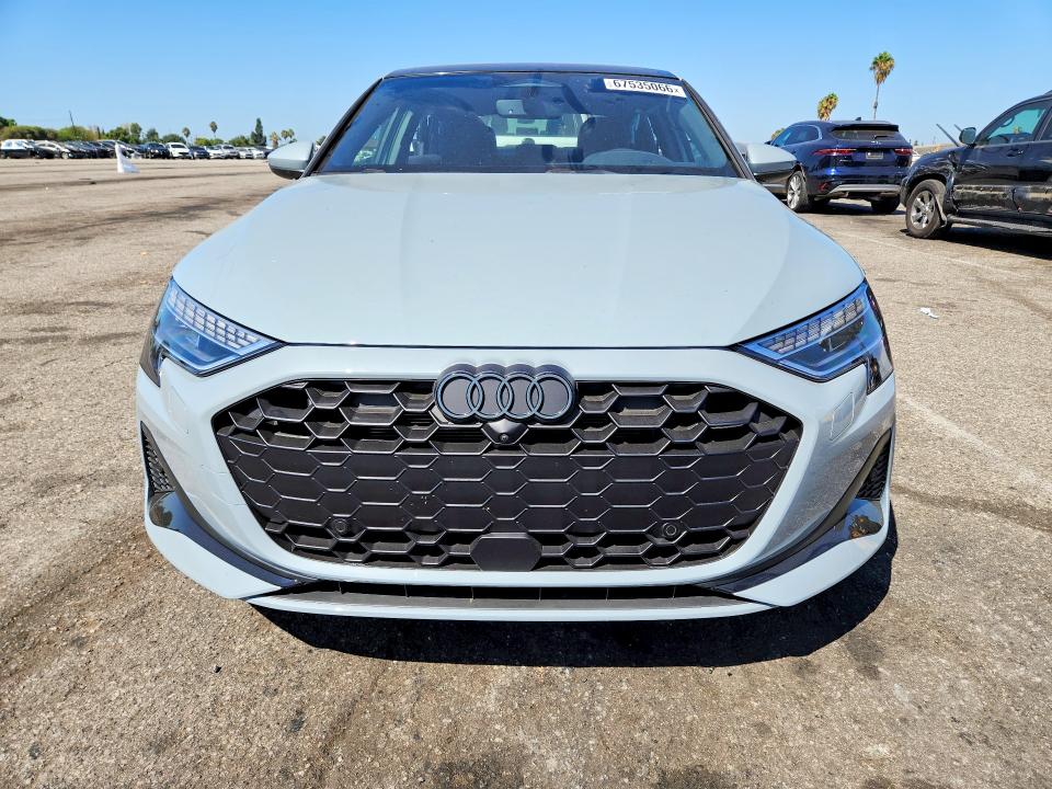 Продаж на аукціоні авто 2026 Audi A3, vin: WAUHUDGY3TA124401, номер лоту: 67535066