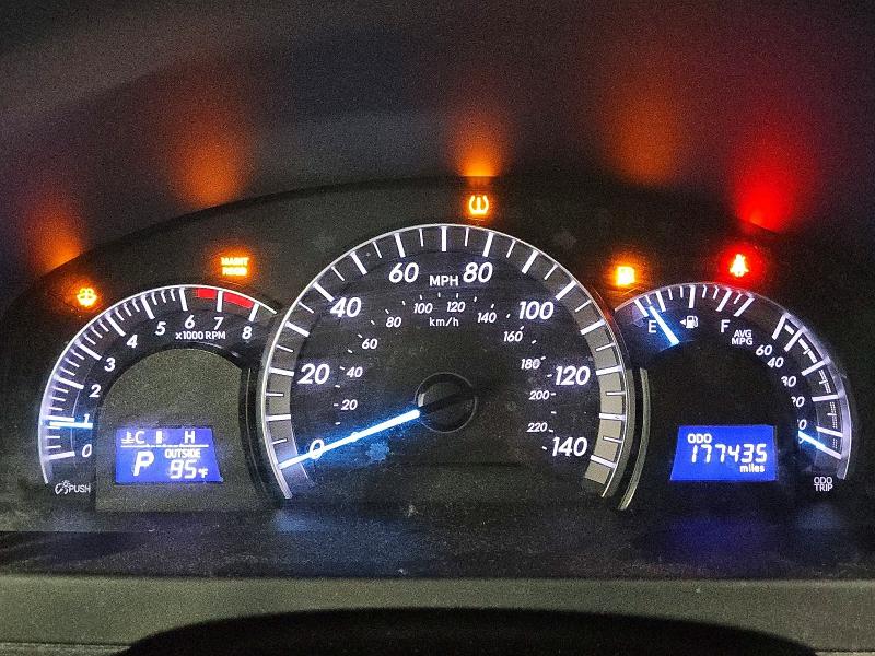 66810066 :رقم المزاد ، 4T1BF1FKXEU467735 vin ، 2014 Toyota Camry مزاد بيع