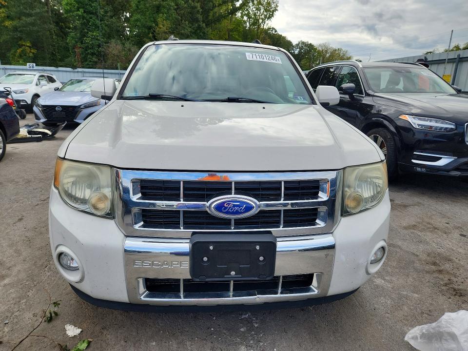 2011 Ford Escape მანქანა იყიდება აუქციონზე, vin: 1FMCU0EG1BKC01660, აუქციონის ნომერი: 71101246