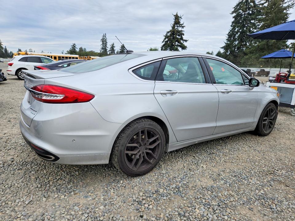 2017 Ford Fusion მანქანა იყიდება აუქციონზე, vin: 3FA6P0D92HR101010, აუქციონის ნომერი: 70744176