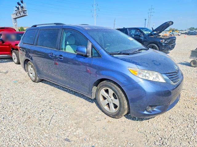2016 Toyota Sienna მანქანა იყიდება აუქციონზე, vin: 5TDKK3DC5GS713735, აუქციონის ნომერი: 67421296