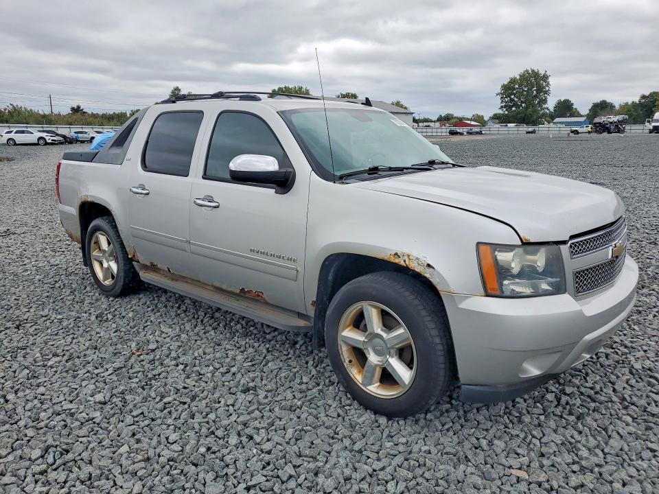 70220816 :رقم المزاد ، 3GNVKGE03AG102379 vin ، 2010 Chevrolet Avalanche مزاد بيع