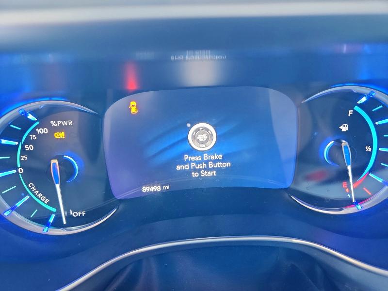 67044106 :رقم المزاد ، 2C4RC1N77JR183415 vin ، 2018 Chrysler Pacifica مزاد بيع