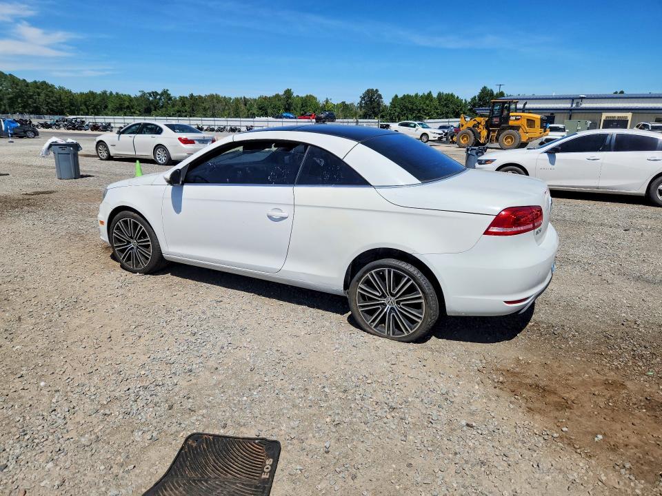 68146236 :رقم المزاد ، WVWFW8AH8FV002456 vin ، 2015 Volkswagen Eos مزاد بيع