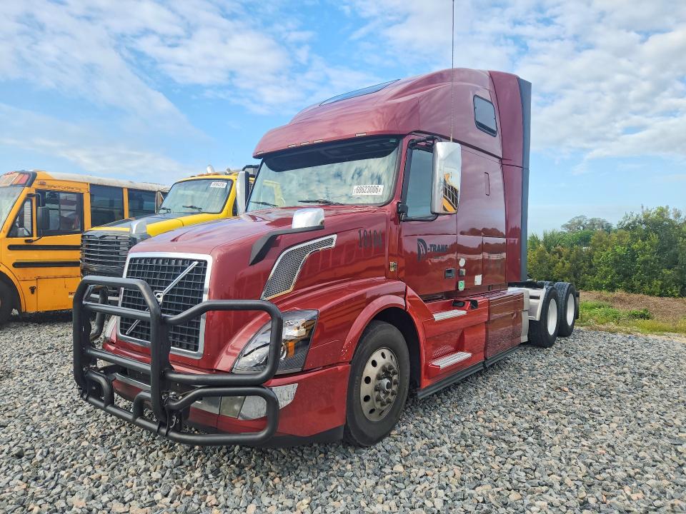 Продажа на аукционе авто 2018 Volvo Vnl, vin: 4V4NC9EH6JN885037, номер лота: 68623006