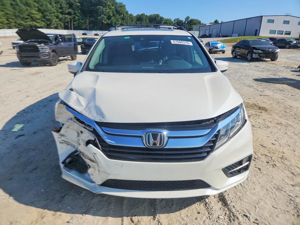 2018 Honda Odyssey მანქანა იყიდება აუქციონზე, vin: 5FNRL6H73JB102317, აუქციონის ნომერი: 67600316