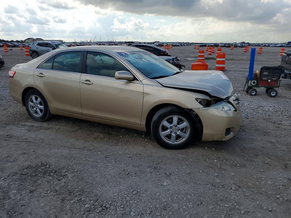 69809626 :رقم المزاد ، 4T1BF3EK6AU075486 vin ، 2010 Toyota Camry مزاد بيع