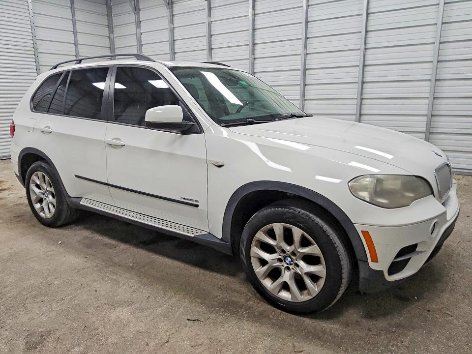67093836 :رقم المزاد ، 5UXZV4C50D0B02977 vin ، 2013 Bmw X5 مزاد بيع