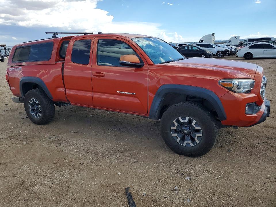 Aukcja sprzedaży 2017 Toyota Tacoma, vin: 5TFSZ5AN0HX104710, numer aukcji: 70473736