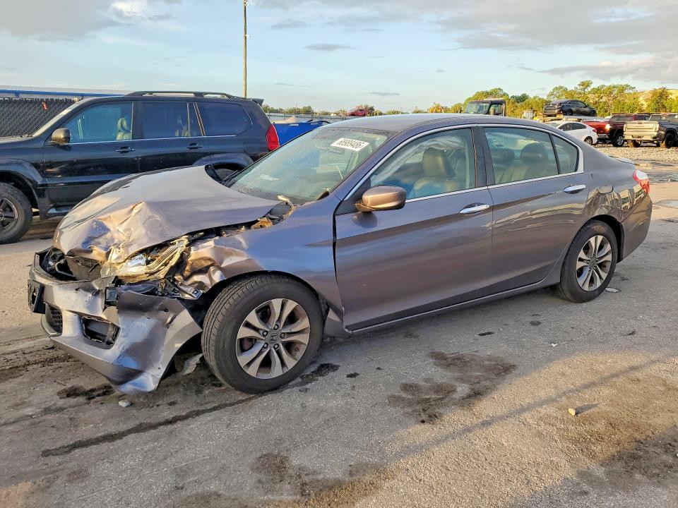 Aukcja sprzedaży 2015 Honda Accord, vin: 1HGCR2F37FA169842, numer aukcji: 68989486