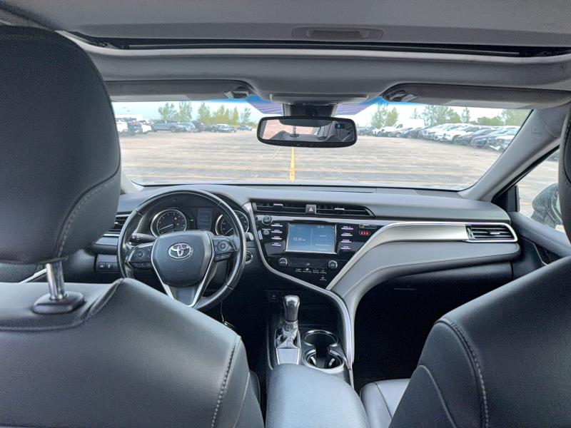 Auction sale of the 2018 Toyota Camry, vin: 4T1B11HKXJU560650        , lot number: 69310736