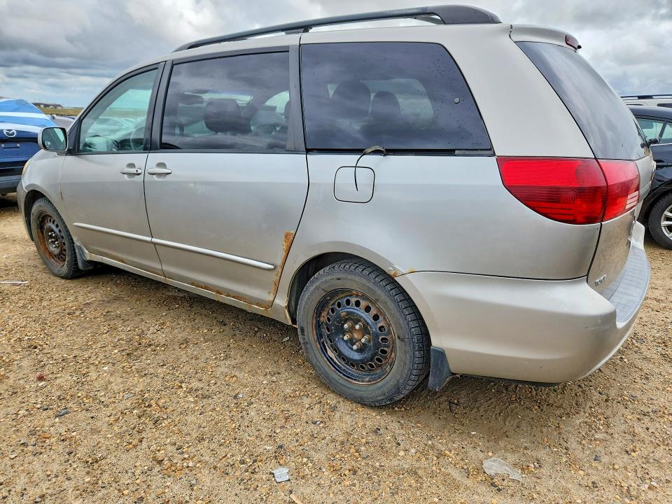 2005 Toyota Sienna მანქანა იყიდება აუქციონზე, vin: 5TDZA22C45S287452, აუქციონის ნომერი: 67901666