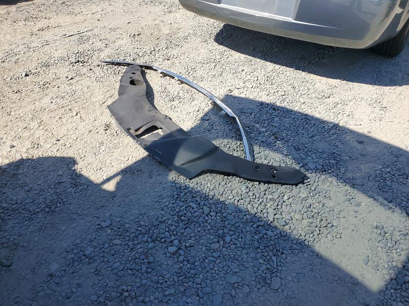 69812846 :رقم المزاد ، 5FNYF5H52JB020929 vin ، 2018 Honda Pilot مزاد بيع