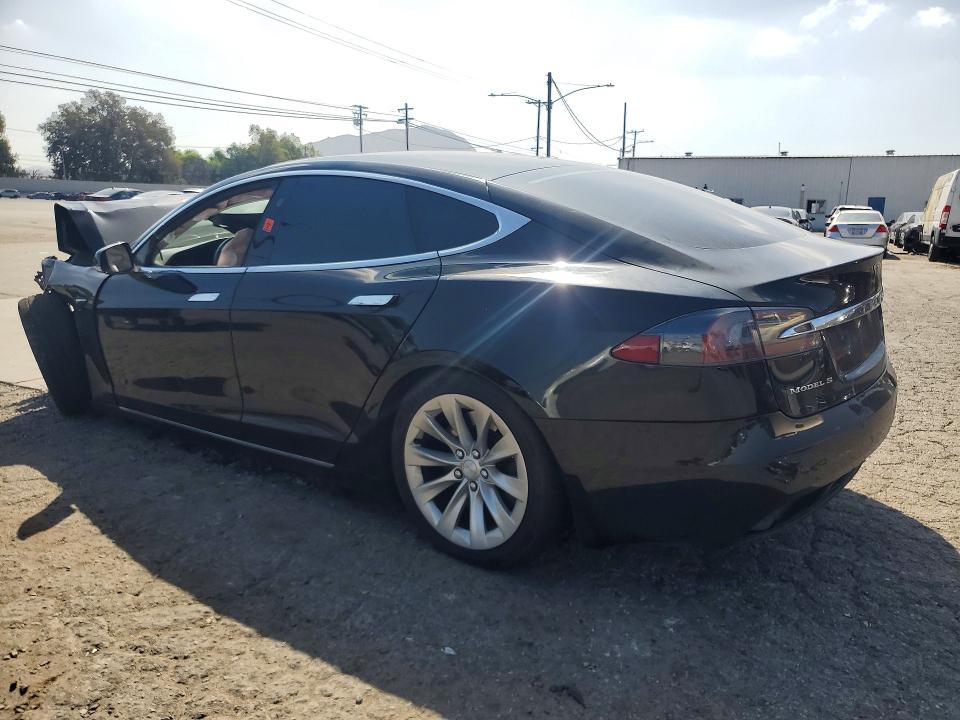 2018 Tesla Model S მანქანა იყიდება აუქციონზე, vin: 5YJSA1E22JF294929, აუქციონის ნომერი: 68946186