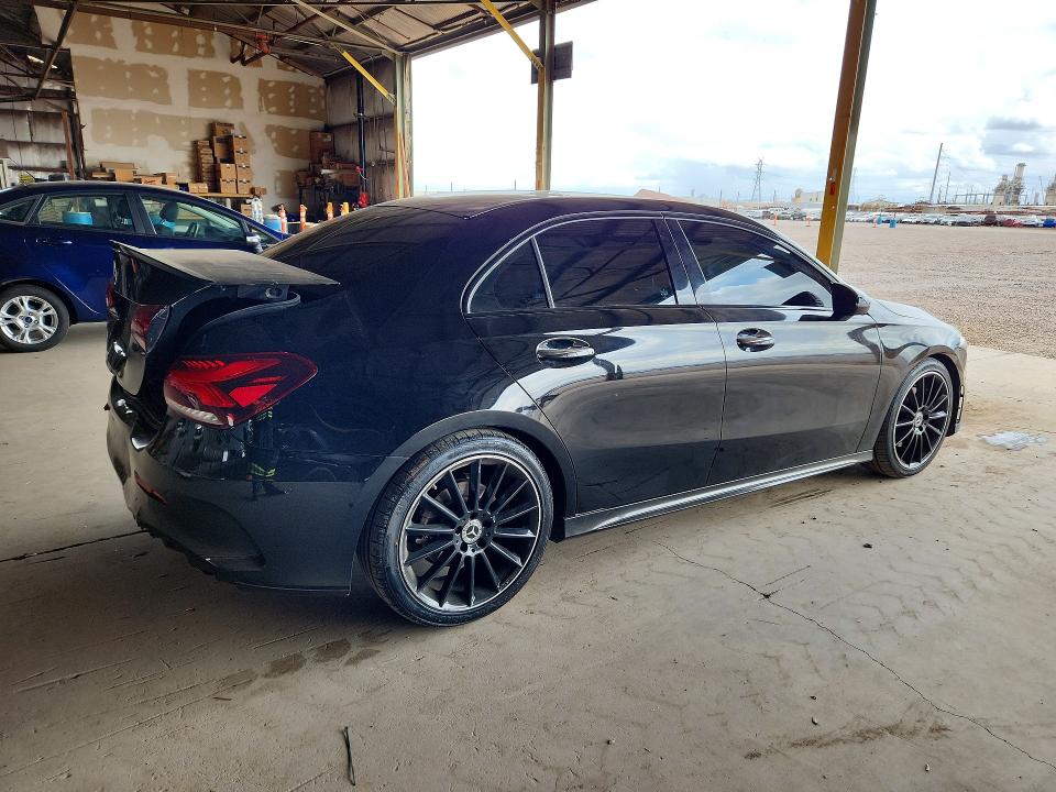 69438696 :رقم المزاد ، WDD3G4EB0KW027179 vin ، 2019 Mercedes-benz A مزاد بيع