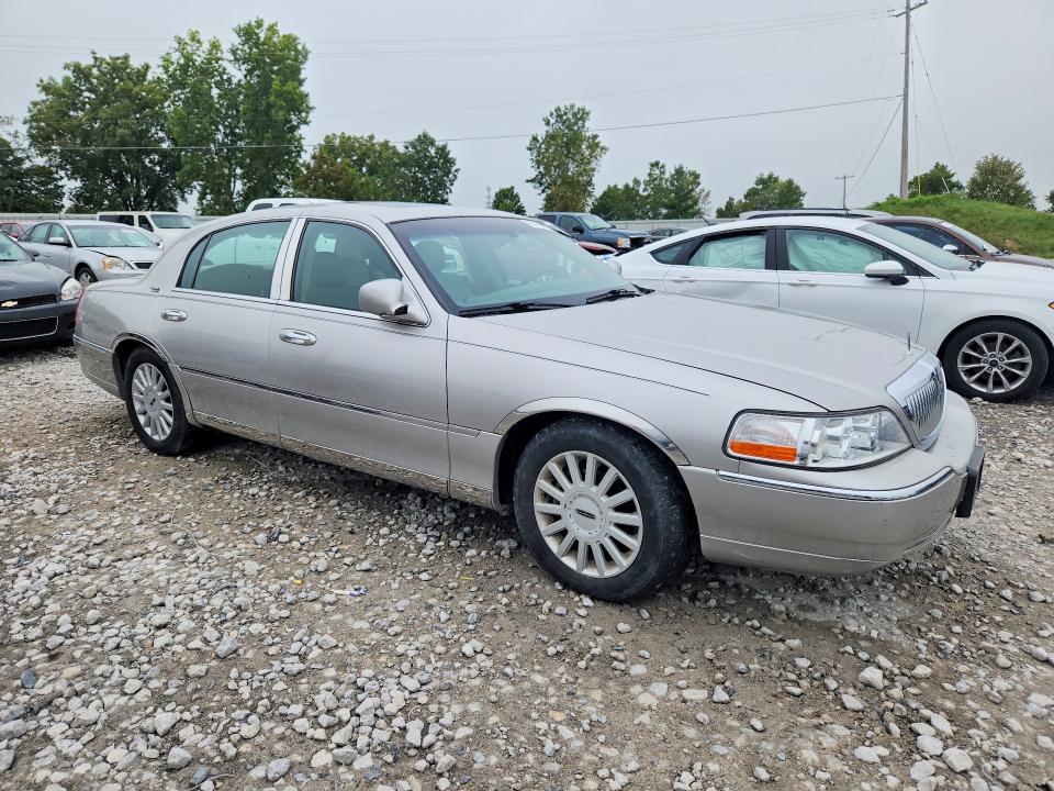Aukcja sprzedaży 2005 Lincoln Town Car, vin: 1LNHM82W55Y647053, numer aukcji: 67448836