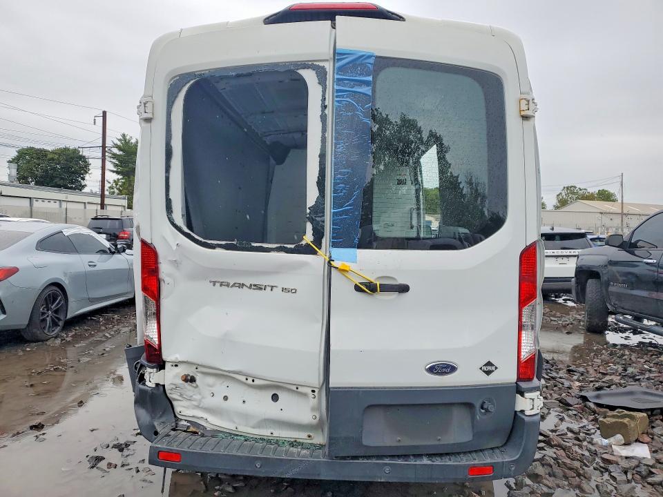 69681586 :رقم المزاد ، 1FTYE2CM8JKB33559 vin ، 2018 Ford Transit مزاد بيع