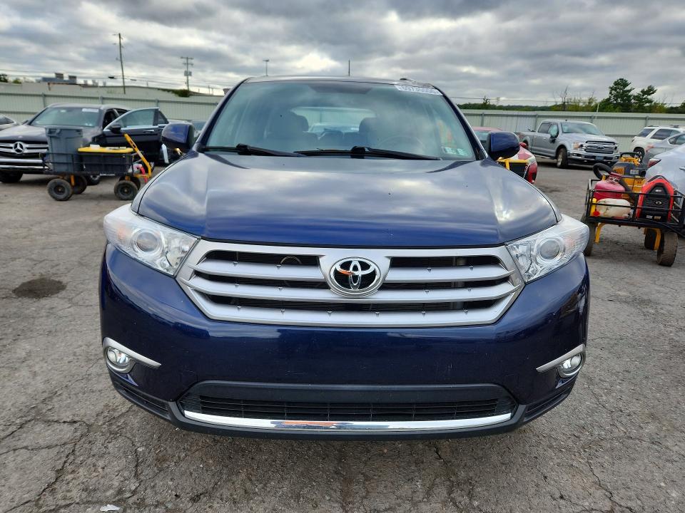 2011 Toyota Highlander მანქანა იყიდება აუქციონზე, vin: 5TDDK3EH6BS088029, აუქციონის ნომერი: 69735556
