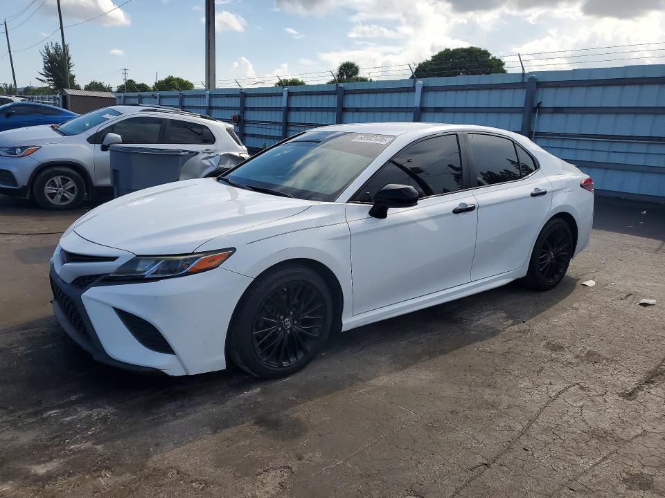 68982486 :رقم المزاد ، 4T1B11HK2KU248713 vin ، 2019 Toyota Camry مزاد بيع