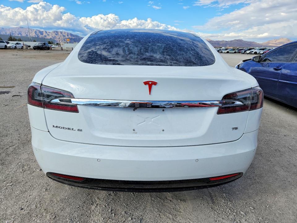 70273366 :رقم المزاد ، 5YJSA1E12GF160664 vin ، 2016 Tesla Model S مزاد بيع